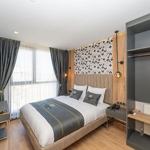 Heaven Inn Airport Hotel -Free Roundtrip Airport Shuttle Included